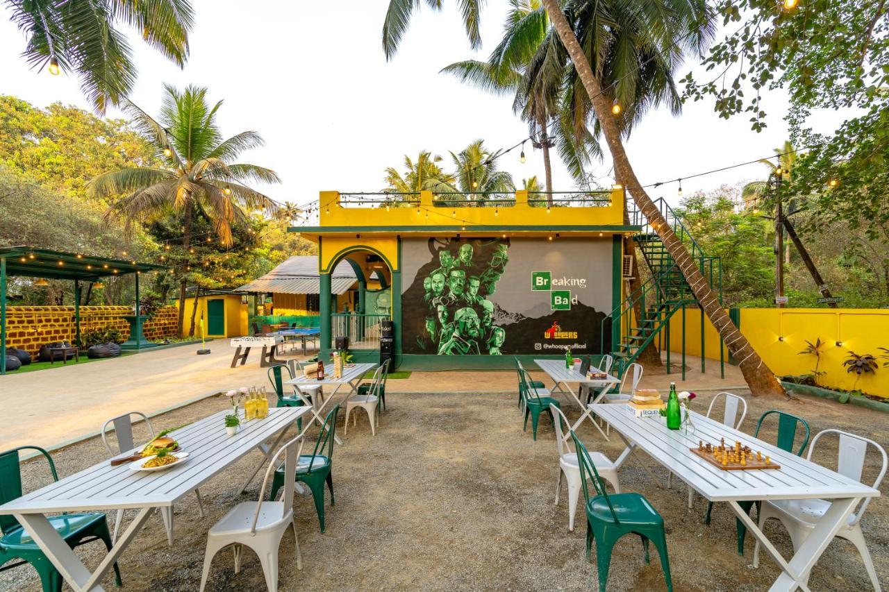 Whoopers Hostel Anjuna, Goa Zewnętrze zdjęcie